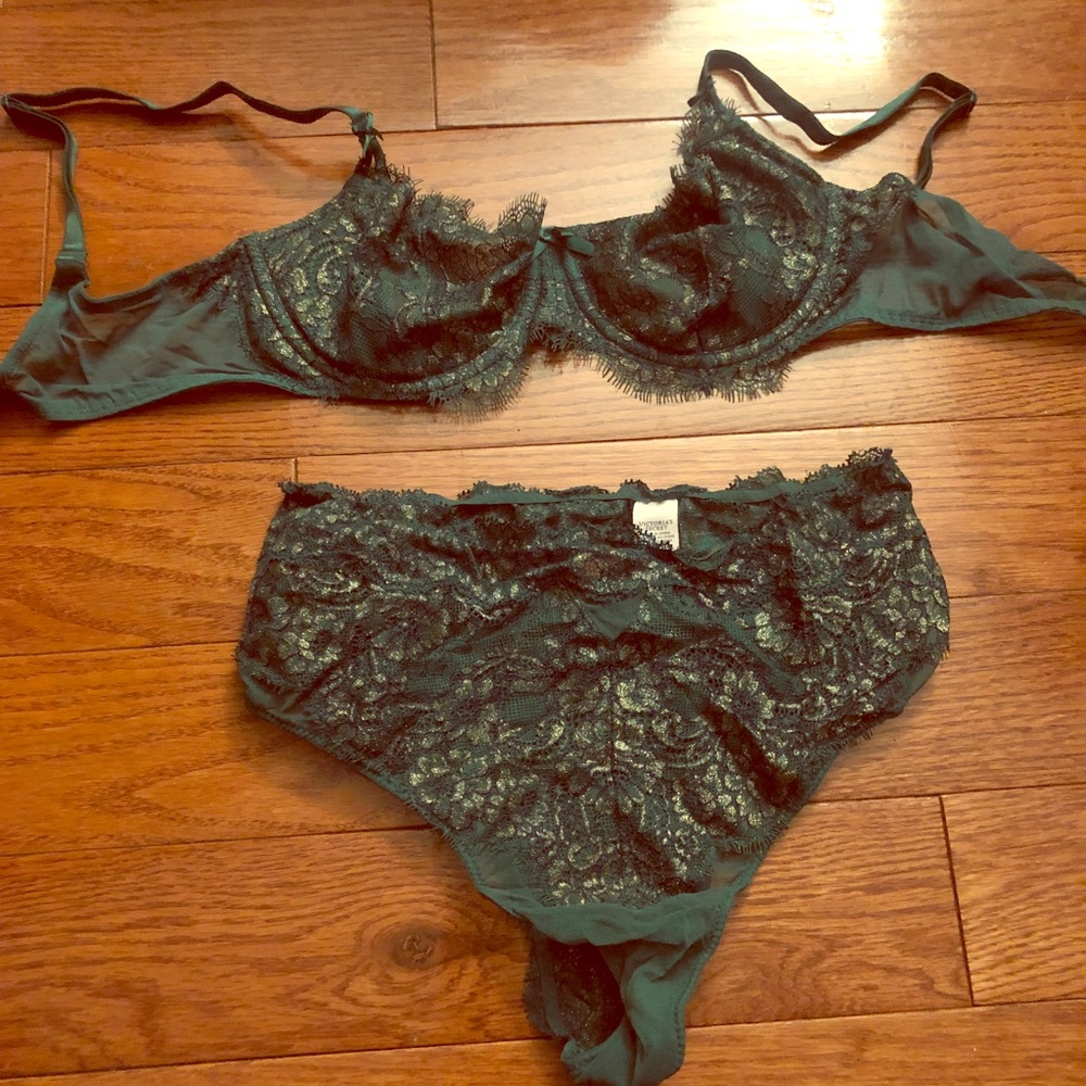 Small and 32 d